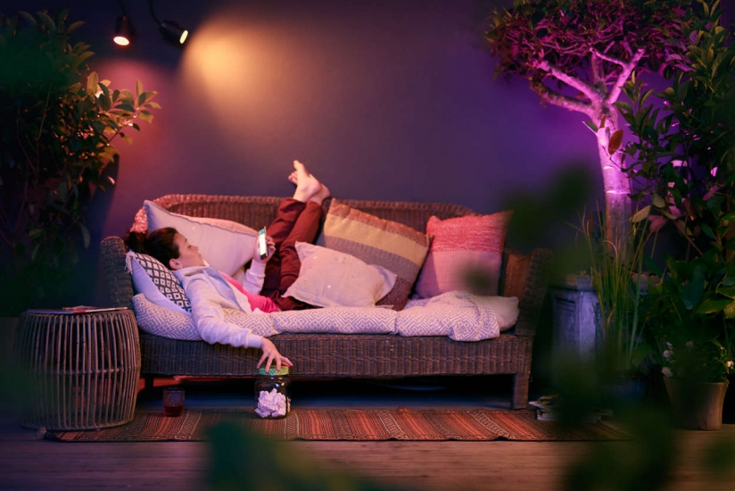 Philips Hue Lily Spike Anthracite 3x8W SELV Base Kit - Bild 4